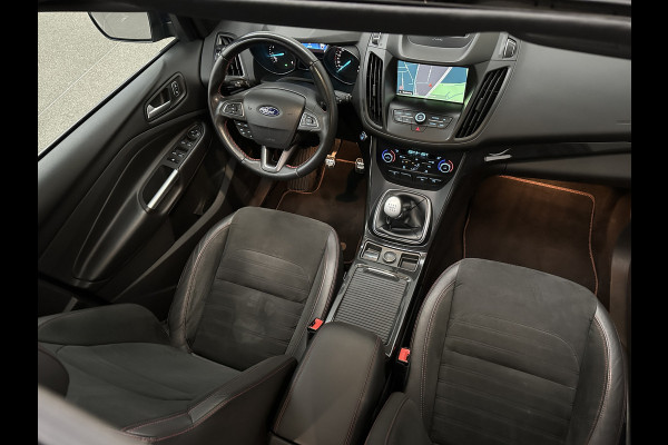 Ford Kuga 1.5 EcoBoost 150PK ST Line | Panorama | Trekhaak 2000kg Trekgewicht! | Navigatie | Carplay | Climate Control | Verwarmde Voorruit | Cruise Control | 18 inch | Getint Glas | Keyless-Start |