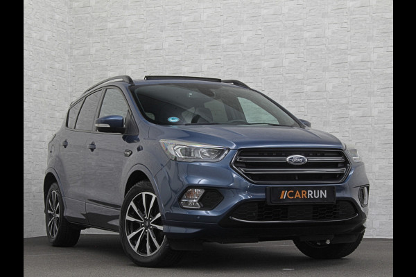 Ford Kuga 1.5 EcoBoost 150PK ST Line | Panorama | Trekhaak 2000kg Trekgewicht! | Navigatie | Carplay | Climate Control | Verwarmde Voorruit | Cruise Control | 18 inch | Getint Glas | Keyless-Start |