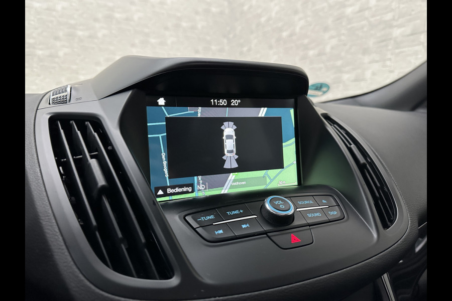 Ford Kuga 1.5 EcoBoost 150PK ST Line | Panorama | Trekhaak 2000kg Trekgewicht! | Navigatie | Carplay | Climate Control | Verwarmde Voorruit | Cruise Control | 18 inch | Getint Glas | Keyless-Start |