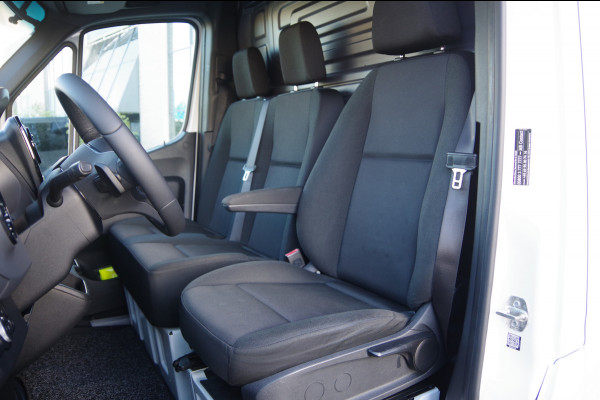 Mercedes-Benz Sprinter 319 3.0 CDI V6 L2H1 AUT. LED, 2.8T TREKHAAK, STANDKACHEL, CAMERA, NAVI, CLIMA