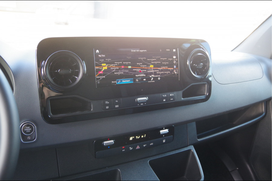 Mercedes-Benz Sprinter 319 3.0 CDI V6 L2H1 AUT. LED, 2.8T TREKHAAK, STANDKACHEL, CAMERA, NAVI, CLIMA