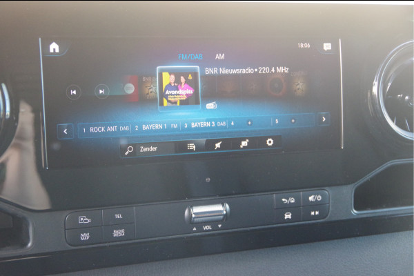 Mercedes-Benz Sprinter 319 3.0 CDI V6 L2H1 AUT. LED, 2.8T TREKHAAK, STANDKACHEL, CAMERA, NAVI, CLIMA