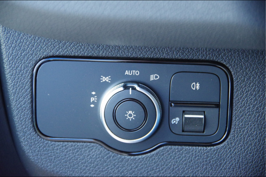 Mercedes-Benz Sprinter 319 3.0 CDI V6 L2H1 AUT. LED, 2.8T TREKHAAK, STANDKACHEL, CAMERA, NAVI, CLIMA