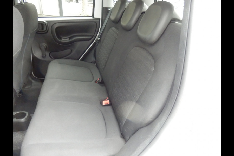 Fiat Panda 1.0 Hybrid Cross I 5 pers. uitv. I Airco I Apple/Android carplay I I