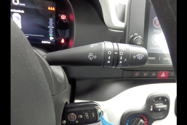 Fiat Panda 1.0 Hybrid Cross I 5 pers. uitv. I Airco I Apple/Android carplay I I
