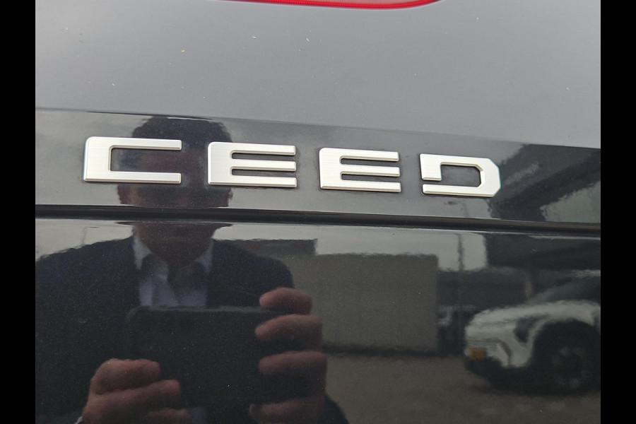 Kia Ceed Sportswagon 1.0 T-GDi MHEV Design Edition | Automaat | Stoel- en Stuurverwarming | Navi | Clima | JBL |