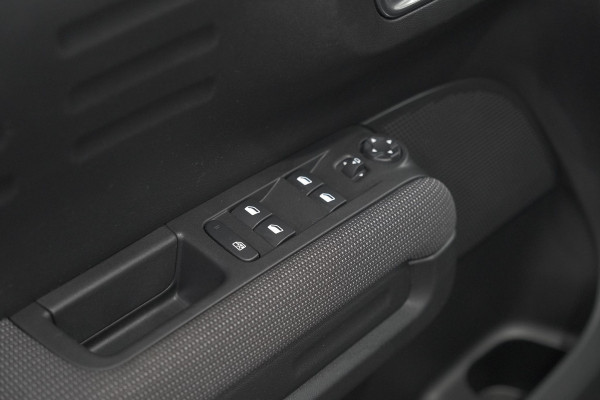 Citroën C3 Aircross PureTech 110 C-Series | Trekhaak | Navigatie | Parkeersensoren | Apple Carplay
