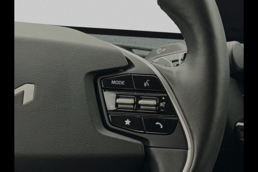 Kia Ev6 Air 58 kWh 99% SoH. (NL-auto, Dealer OndH, 1e Eig, Navi, Stoel+StuurVerwam, Lane Assist, Camera, Navi, Etc)