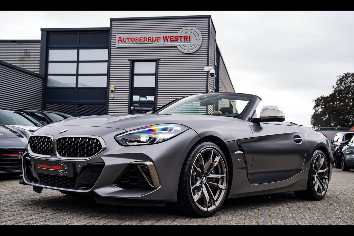 BMW Z4 Roadster M40i First Edition | Harman/Kardon | Frozen grey | LED | Camera | Adaptieve Cruise | HuD | Luxe Leder | NIEUW |
