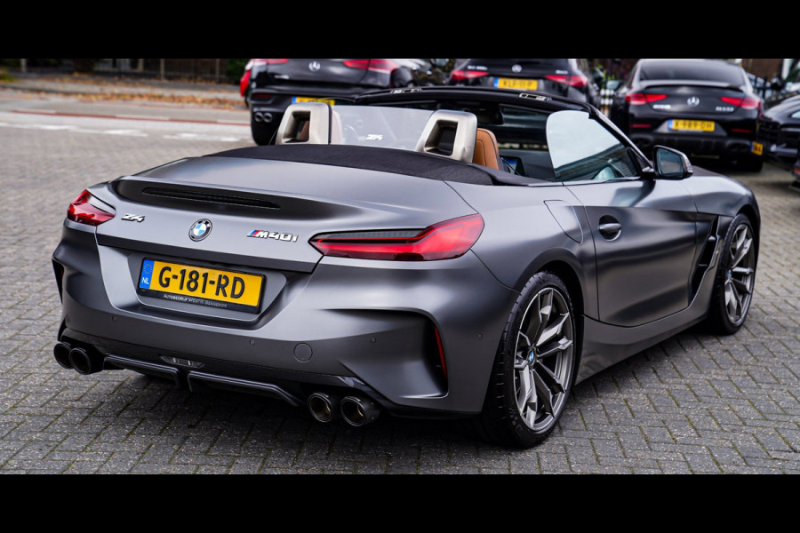 BMW Z4 Roadster M40i First Edition | Harman/Kardon | Frozen grey | LED | Camera | Adaptieve Cruise | HuD | Luxe Leder | NIEUW |