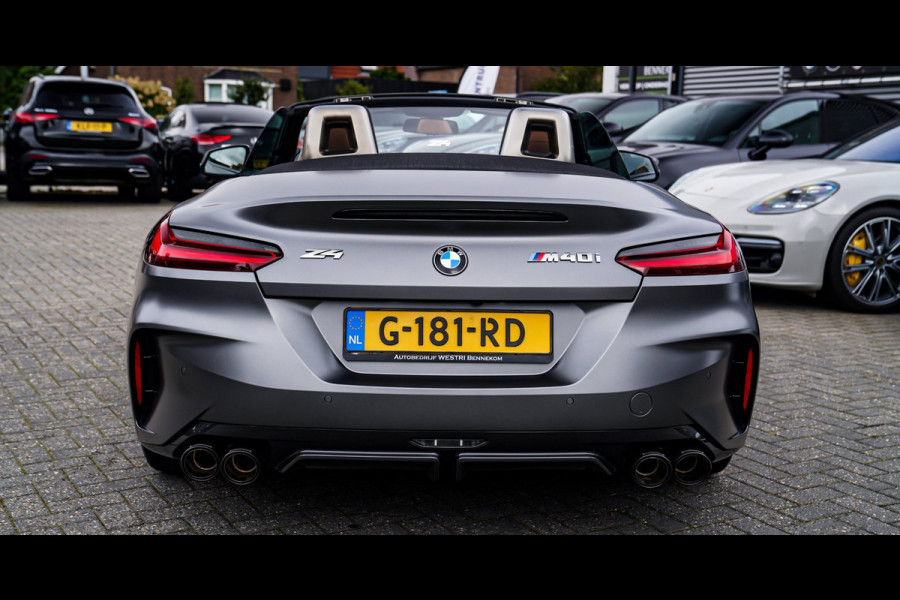 BMW Z4 Roadster M40i First Edition | Harman/Kardon | Frozen grey | LED | Camera | Adaptieve Cruise | HuD | Luxe Leder | NIEUW |
