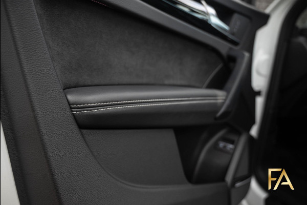 Audi Q5 Sportback 55 TFSI e S edition Competition Ruitleder|21Inch|Sfeer|B&O