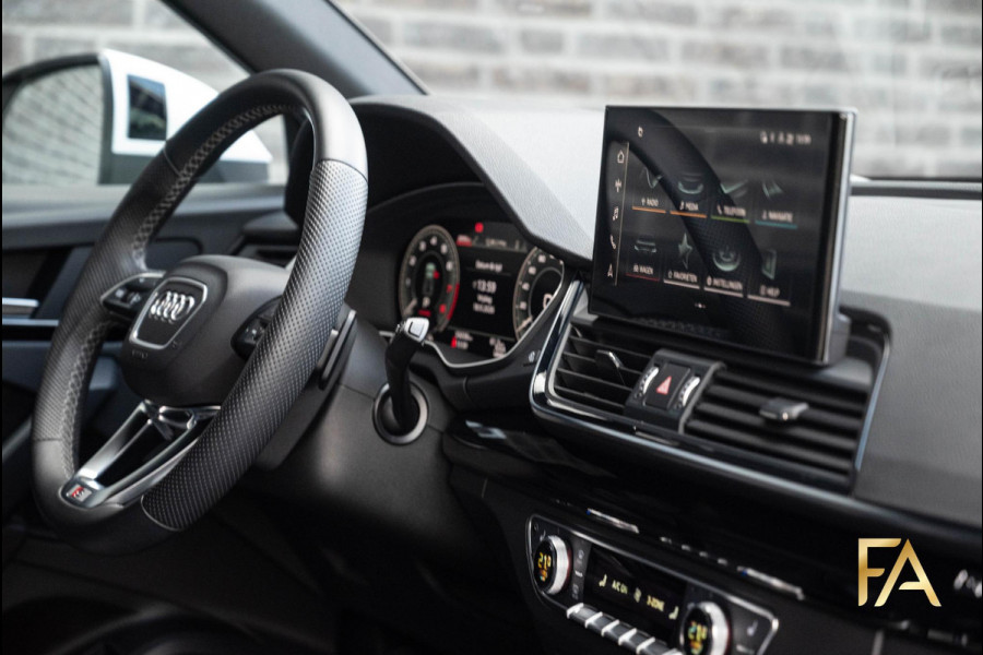 Audi Q5 Sportback 55 TFSI e S edition Competition Ruitleder|21Inch|Sfeer|B&O