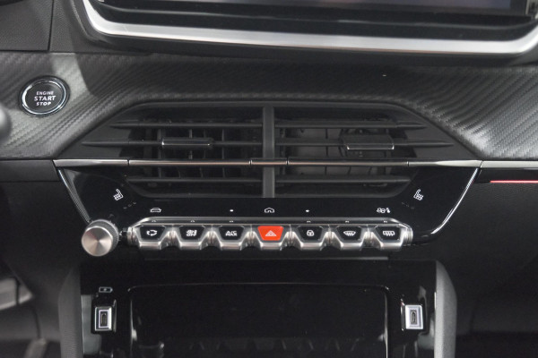 Peugeot 208 1.2 Hybrid 145 e-DCS6 GT | Alcantara Pakket | Camera | Apple Carplay | Stoelverwarming