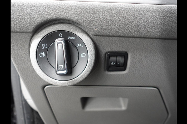 Volkswagen Transporter 2.0 TDI L2H1 Highline Dubbele Cabine Automaat Airco Cruise Control Camera Apple Carplay