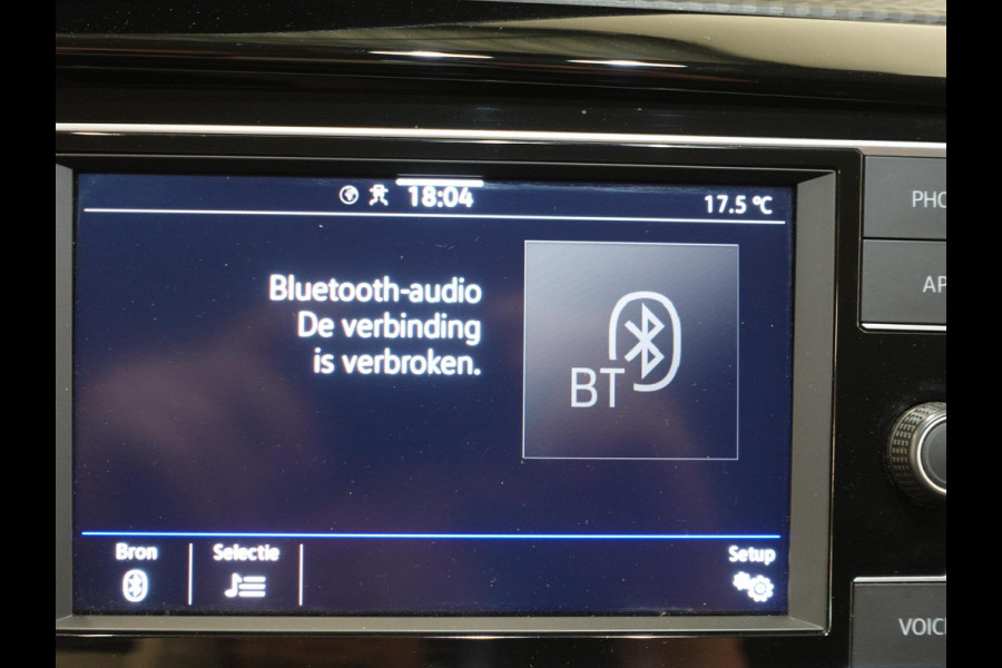 Volkswagen Transporter 2.0 TDI L2H1 Highline Dubbele Cabine Automaat Airco Cruise Control Camera Apple Carplay