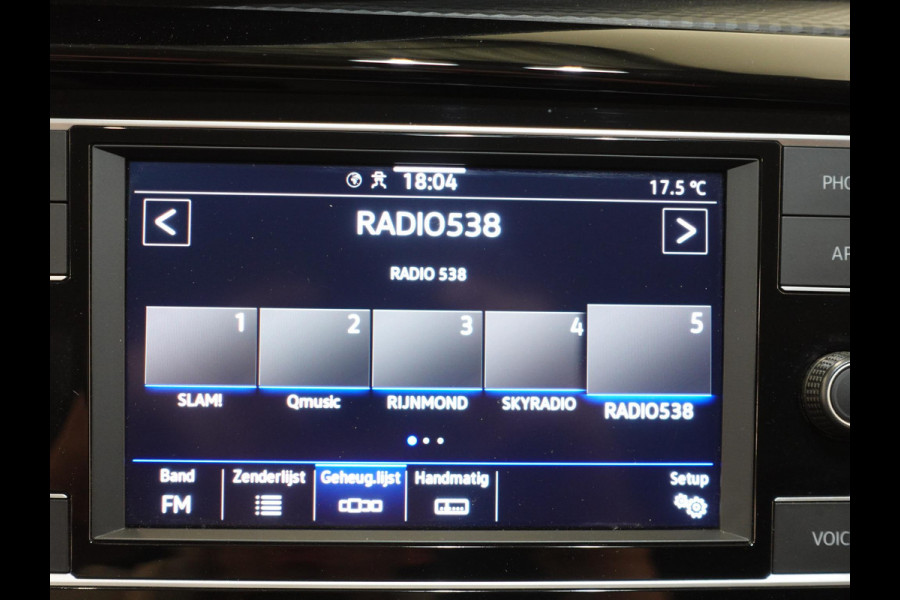 Volkswagen Transporter 2.0 TDI L2H1 Highline Dubbele Cabine Automaat Airco Cruise Control Camera Apple Carplay