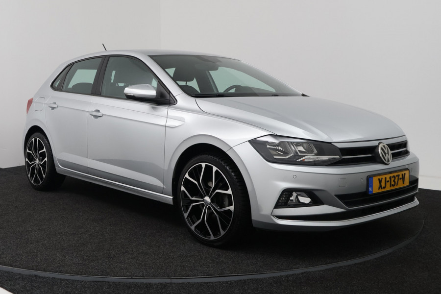 Volkswagen Polo 1.0 TSI Sport (STOELVERWARMING, PARKEERSENSOREN, MULTIMEDIA)