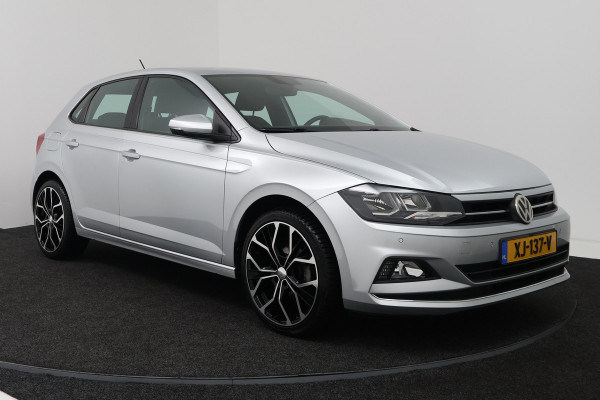 Volkswagen Polo 1.0 TSI Sport (STOELVERWARMING, PARKEERSENSOREN, MULTIMEDIA)