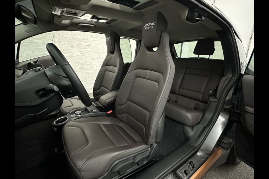BMW i3 Unique Forever Edition 120Ah Sport-Pakket | Navi-Prof | Warmtepomp | 94% SOH | Snel Laden | Panorama | Camera | LED | Leder | 20'' | Stoelverwarming |