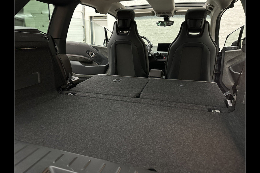 BMW i3 Unique Forever Edition 120Ah Sport-Pakket | Navi-Prof | Warmtepomp | 94% SOH | Snel Laden | Panorama | Camera | LED | Leder | 20'' | Stoelverwarming |
