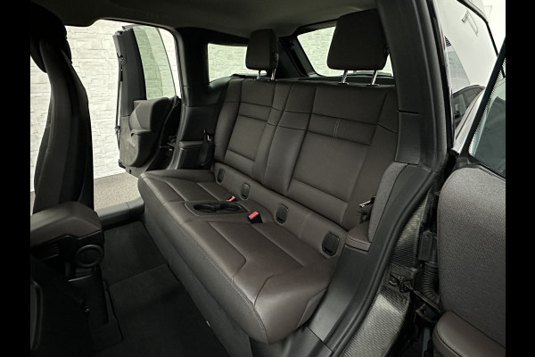 BMW i3 Unique Forever Edition 120Ah Sport-Pakket | Navi-Prof | Warmtepomp | 94% SOH | Snel Laden | Panorama | Camera | LED | Leder | 20'' | Stoelverwarming |