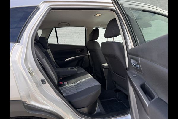 Suzuki S-Cross 1.5 Hybrid Select Camera Led verlichting Adaptieve cruise Verwarmde stoelen