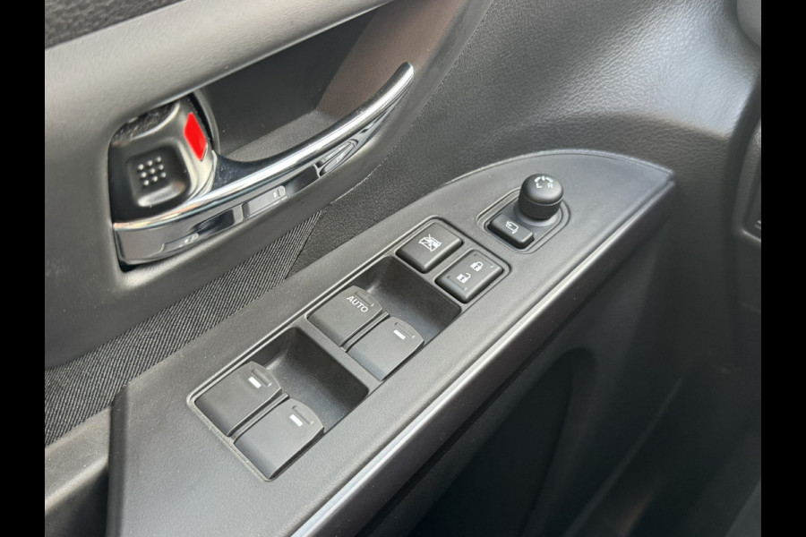 Suzuki S-Cross 1.5 Hybrid Select Camera Led verlichting Adaptieve cruise Verwarmde stoelen