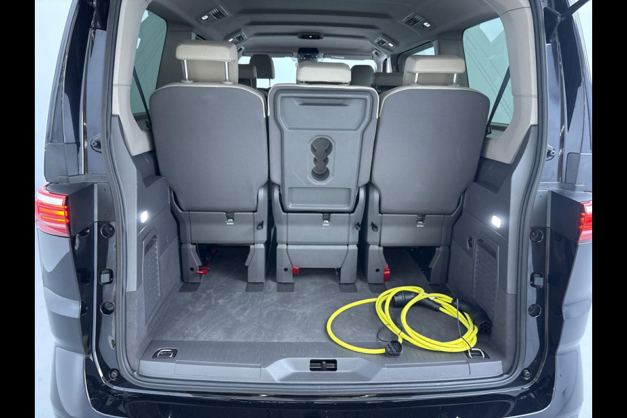 Volkswagen Multivan 1.5 eHybrid L2 Economy Business 4Motion 245 pk Automaat (DSG) | Verlengde garantie | Navigatie | Parkeersensoren (Park assist) | Achteruitrijcamera | Stoelverwarming |