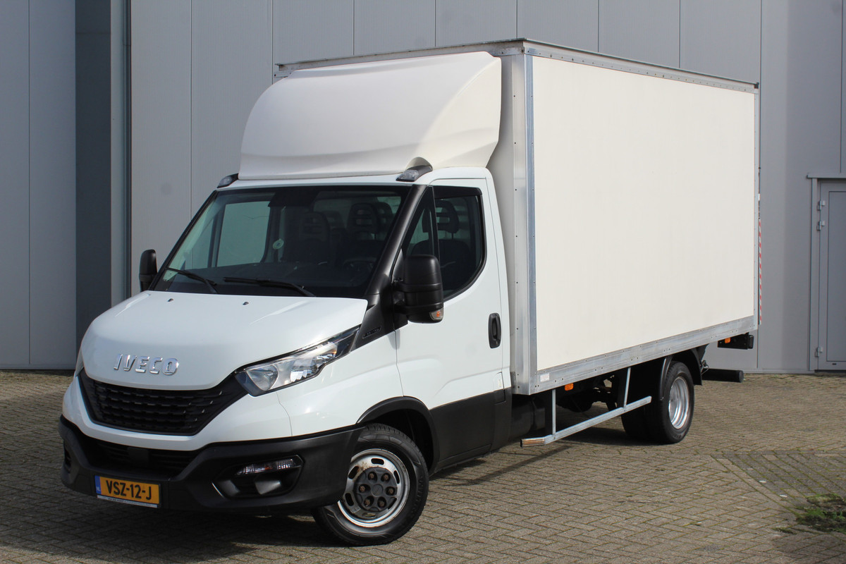 Iveco Daily 35C16H 2.3 410 Bakwagen + Laadklep, 3 Persoons, Airco, Elektrische lift, Cruise control, Bluetooth telefoonvoorb., bijrijdersbank