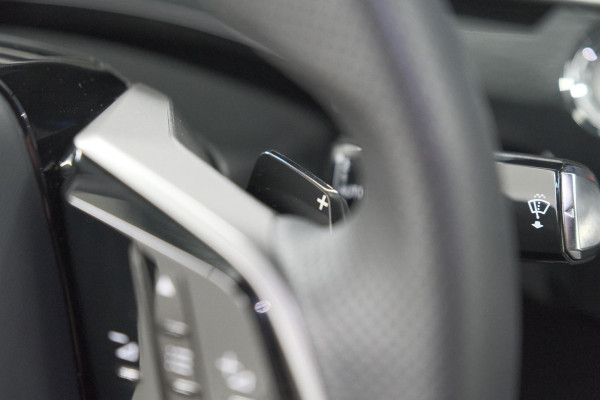 Peugeot 5008 1.2 Hybrid 136 GT 7p | Adaptieve Cruise control | Elektrische Kofferklep | Camera | Stoelverwarming