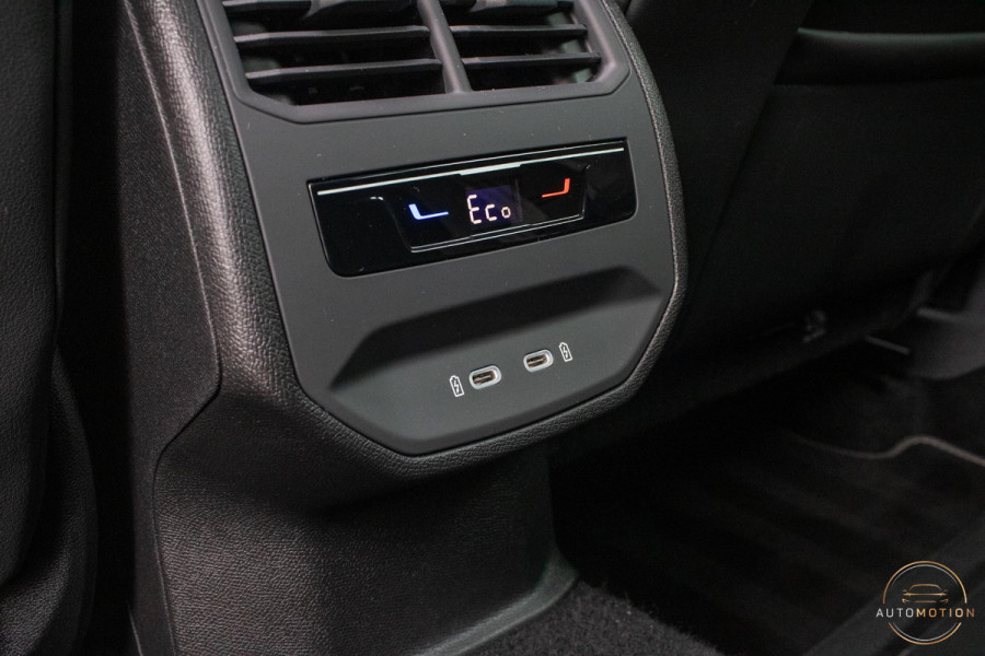 CUPRA Formentor 1.4 e-Hybrid VZ Copper Edition PANO CAMERA SFEERVERLICHTING CARPLAY