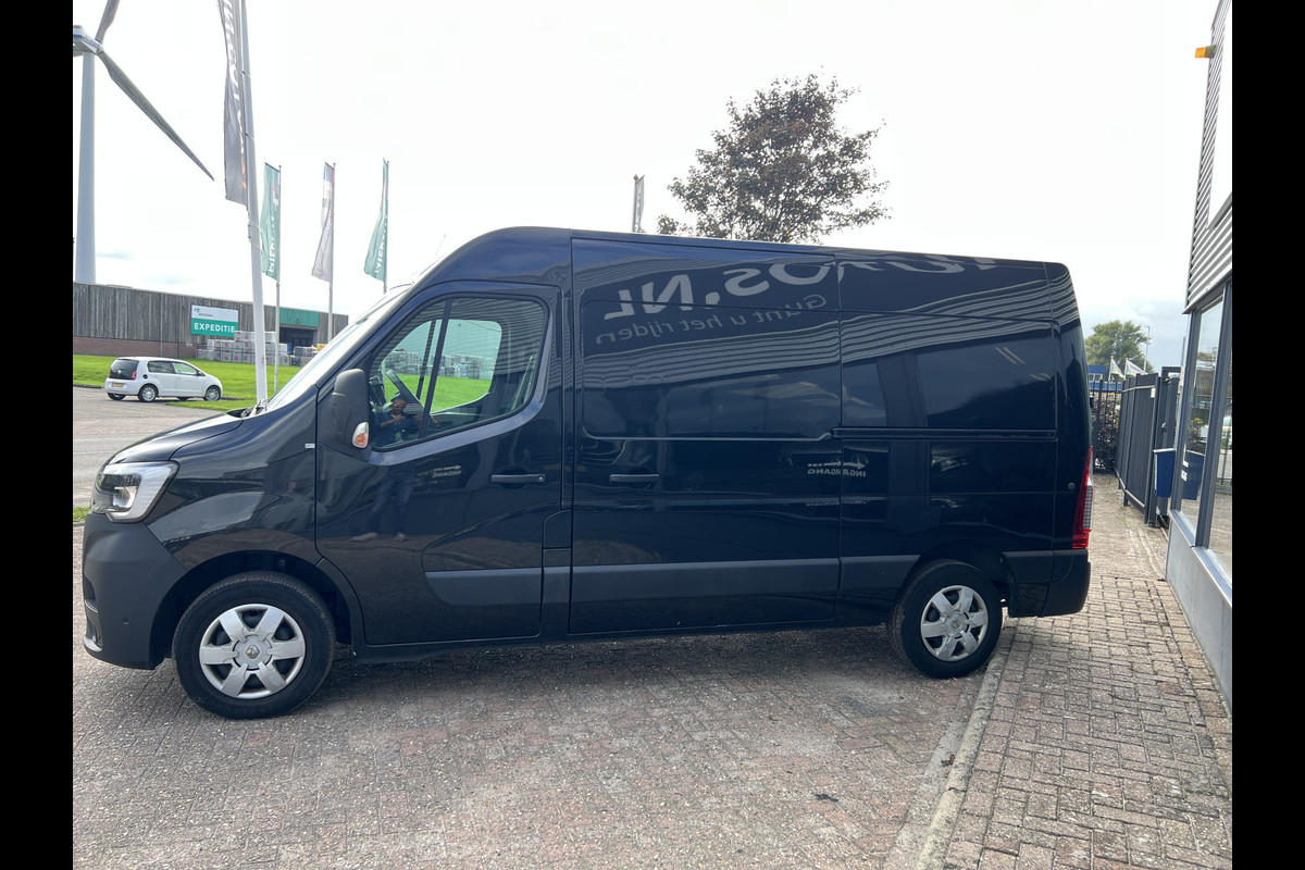 Renault Master T35 2.3 dCi 135 L2H2 Work Edition