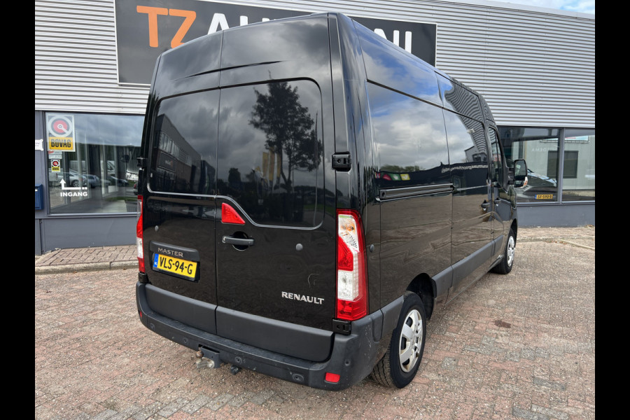 Renault Master T35 2.3 dCi 135 L2H2 Work Edition