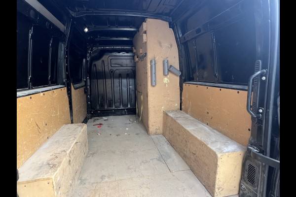Renault Master T35 2.3 dCi 135 L2H2 Work Edition