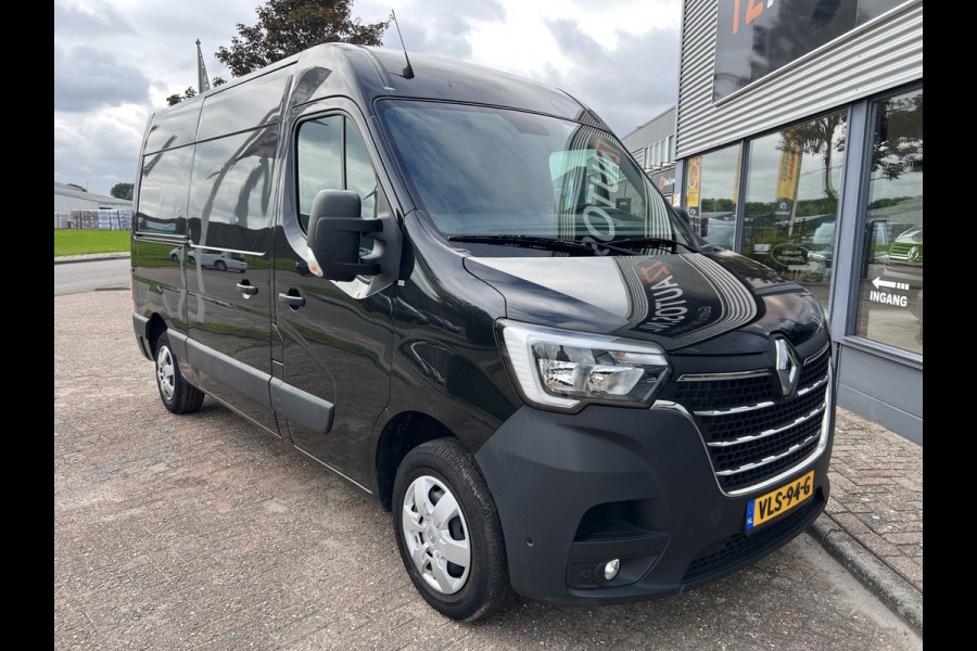 Renault Master T35 2.3 dCi 135 L2H2 Work Edition