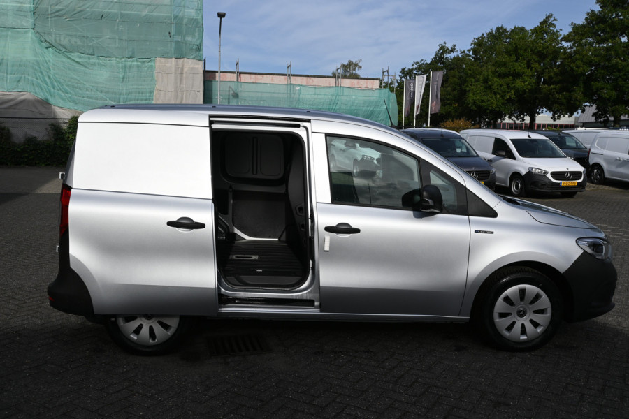 Mercedes-Benz eCitan 112 L1 51 kWh AC 22kW/DC 75kW, Climate controle, Smartphone integratiepakket