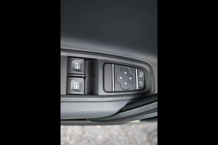 Mercedes-Benz eCitan 112 L1 51 kWh AC 22kW/DC 75kW, Climate controle, Smartphone integratiepakket