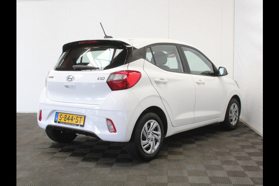 Hyundai i10 1.0 Comfort AIRCO | CRUISE | LED | DAB | CARPLAY | CV | ELRM | STB