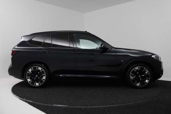 BMW iX3 High Executive 80 kWh (100% SOH, PANORAMADAK, LASER, HEAD-UP, 360 CAMERA, STUURVERWARMING)