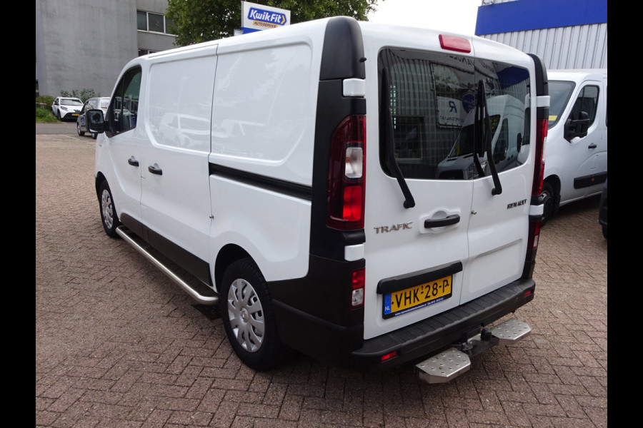Renault Trafic 2.0 dCi 145 T29 L1H1 AUTOMAAT 2 X SCHUIFDEUR AIRCO NAVIGATIE 3ZITS CRUISE CONTROL
