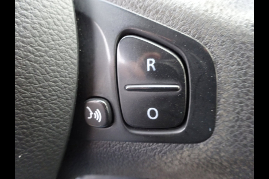 Renault Trafic 2.0 dCi 145 T29 L1H1 AUTOMAAT 2 X SCHUIFDEUR AIRCO NAVIGATIE 3ZITS CRUISE CONTROL