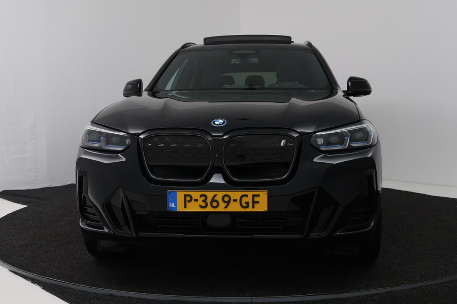 BMW iX3 High Executive 80 kWh (100% SOH, PANORAMADAK, LASER, HEAD-UP, 360 CAMERA, STUURVERWARMING)