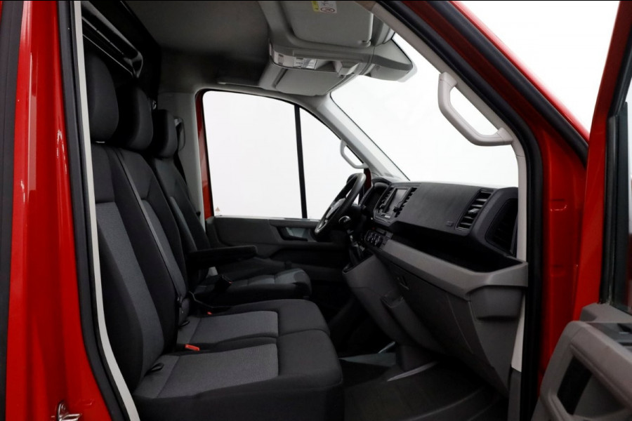 Volkswagen Crafter 35 2.0 TDI 177pk RWD L3H3 (L2H2) Airco/Navi/Trekhaak 3500kg 07-2020