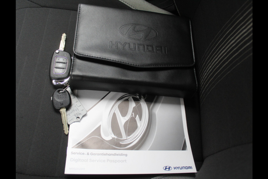 Hyundai i10 1.0 Comfort AIRCO | CRUISE | LED | DAB | CARPLAY | CV | ELRM | STB