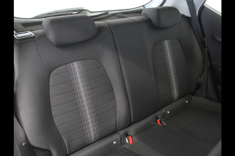 Hyundai i10 1.0 Comfort AIRCO | CRUISE | LED | DAB | CARPLAY | CV | ELRM | STB