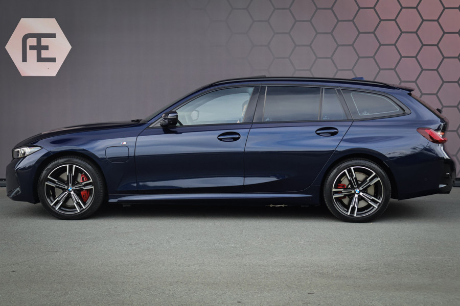 BMW 3 Serie Touring 330e | 25MY | LCI FACELIFT | BTW-AUTO | ELEK. HAAK | HEAD UP | HARMAN & KARDON | SFEERVERLICHTING | 360 CAMERA | MEMORY