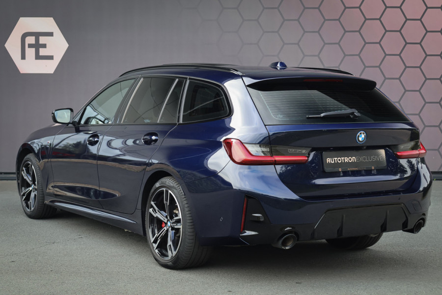 BMW 3 Serie Touring 330e | 25MY | LCI FACELIFT | BTW-AUTO | ELEK. HAAK | HEAD UP | HARMAN & KARDON | SFEERVERLICHTING | 360 CAMERA | MEMORY