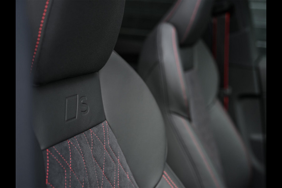 Audi Q5 E-Hybrid quattro 270KW S edition Competition | Panoramadak | 5 Jr Garantie | Luchtvering | B&O | 360 Camera | Adaptive Cruise | Memory Seat | Ambiance Interieur | Stoelverwarming V+A | Stuurverwarming | Trekhaak |