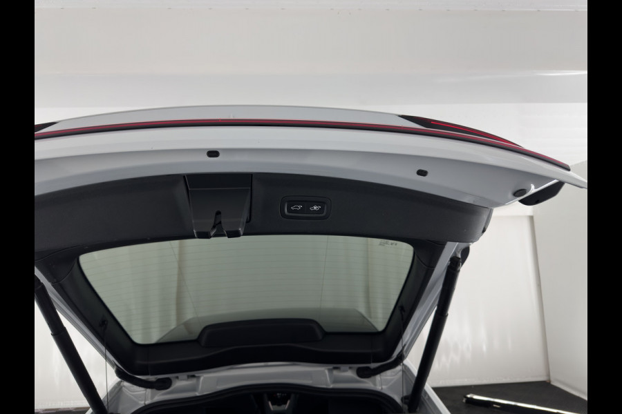 Polestar 2 Standard Range Single Motor 69 kWh [3-Fase-11kW] {SOH-90%} (INCL-BTW) Aut. *PANO | FULL-LED | MEMORY-PACK | CAMERA | KEYLESS | LANE-ASSIST | DIGI-COCKPIT | CARPLAY | DAB+ | HEATED-COMFORTSEATS | CRUISE | TOWBAR | 19''ALU*